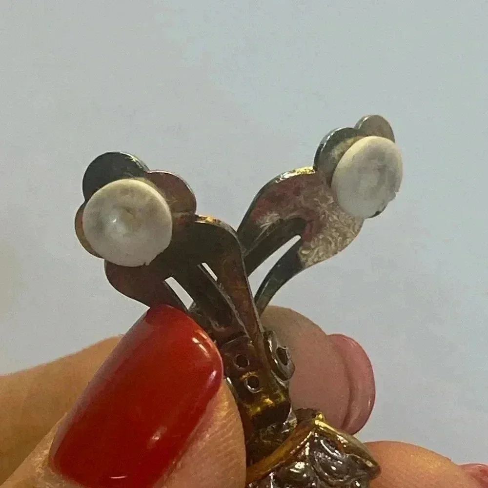 COPY - SILVER GOLD AND LIME GREEN STONES - CLIP ON EARRINGS - Picture 12 of 12